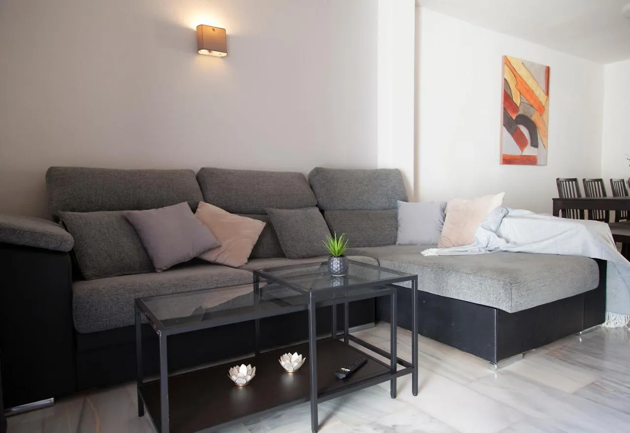 Agradable Adosado Con Piscina La Hidalga Villa Benalmádena